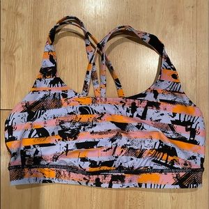 EUC Lululemon Energy bra size 10